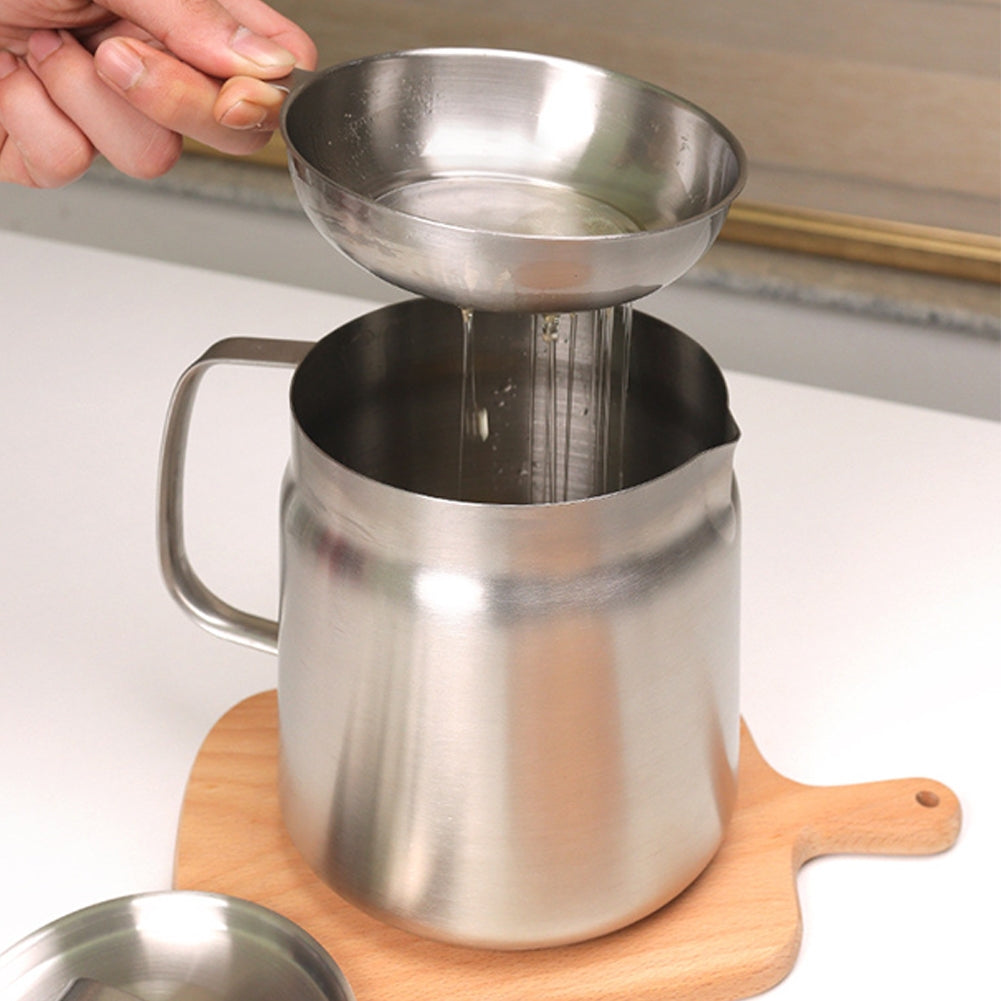 304 Stainless Steel Oil Filter Pot 1.5L/2L Large Capacity Versatile Grease Strainer Container With Dust-Proof Lid Easy Grip Handle Strainer For Kitchen Cooking Frying Oil 1.5L 304 oil filter kettle