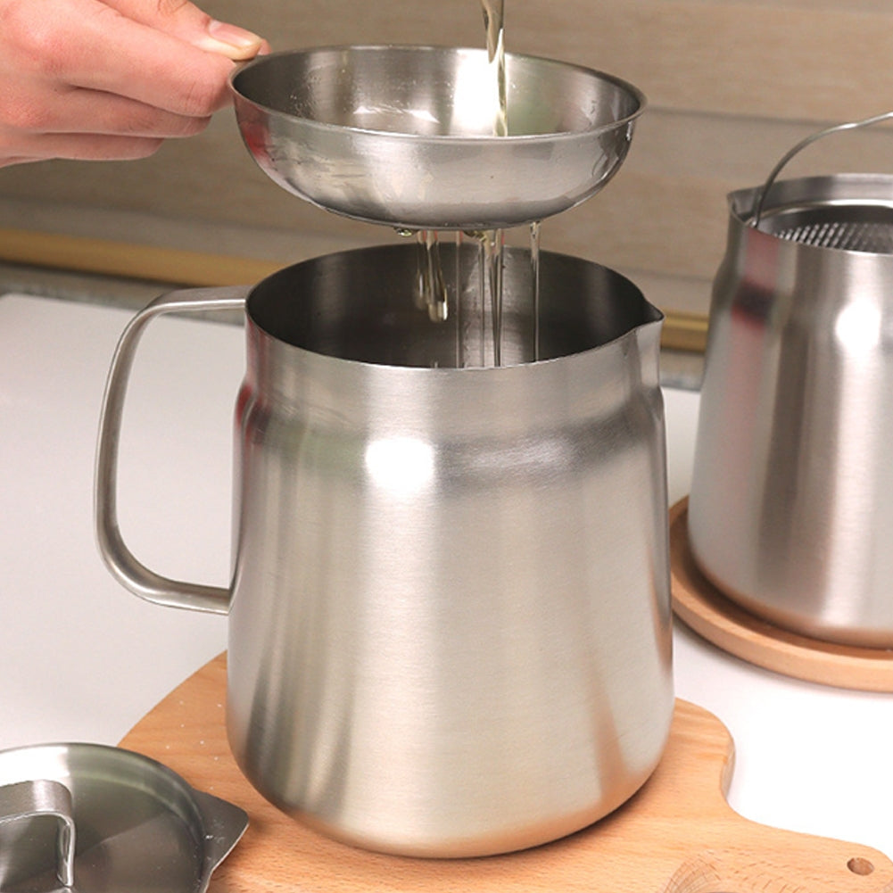 304 Stainless Steel Oil Filter Pot 1.5L/2L Large Capacity Versatile Grease Strainer Container With Dust-Proof Lid Easy Grip Handle Strainer For Kitchen Cooking Frying Oil 1.5L 304 oil filter kettle